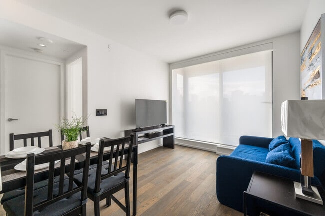 property at 1482 Robson St