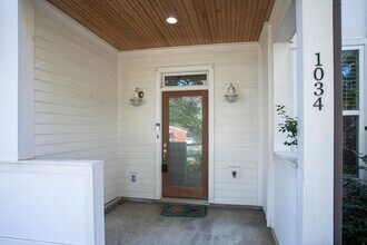 1034 Maynor Ave in Nashville, TN - Building Photo - Building Photo