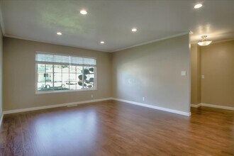 35003 Roberts St in Union City, CA - Building Photo - Building Photo