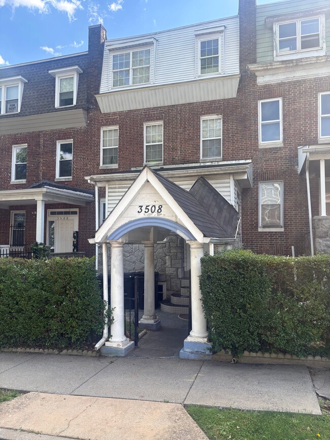 3508 Woodbrook Ave, Unit 1