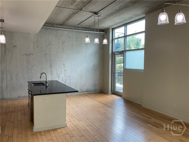 545 Berrien St in Savannah, GA - Building Photo - Building Photo