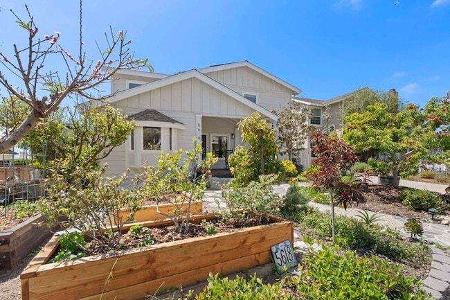 property at 5618 Bellevue Ave
