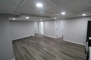 23 Frederick Ave in Bay Shore, NY - Building Photo