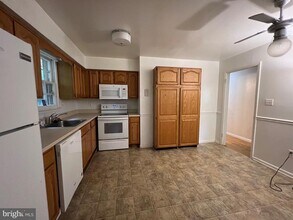 8716 McNair Dr in Alexandria, VA - Building Photo - Building Photo