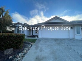 339 Hampton St in Salinas, CA - Building Photo