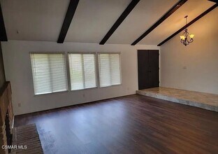 28910 Calabria Dr in Agoura Hills, CA - Building Photo - Building Photo