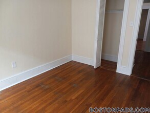 883 Huntington Ave in Boston, MA - Building Photo - Building Photo