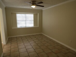 325 Alice Ln in Deer Park, TX - Building Photo - Building Photo