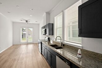 3241 Real St in Houston, TX - Building Photo - Building Photo