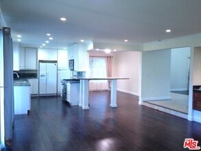 17230 Avenida de la Herradura in Los Angeles, CA - Building Photo - Building Photo