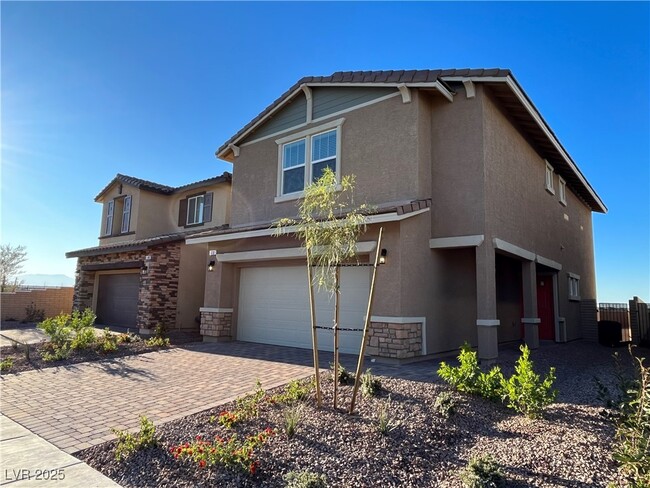 438 Blue Lark Dr in Henderson, NV - Building Photo - Building Photo