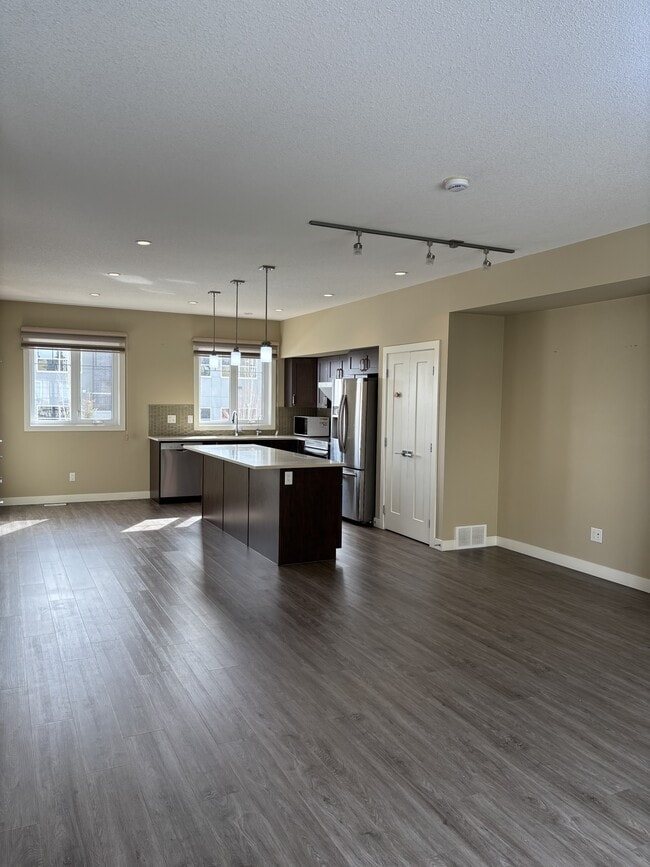 property at 1023-1173 173 St SW