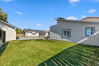 23551 Rancho Ramon Ct in Tracy, CA - Building Photo - Building Photo