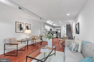 1526 8th St NW in Washington, DC - Building Photo - Building Photo