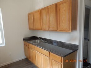 69 Yonkers Ave in Yonkers, NY - Building Photo - Building Photo