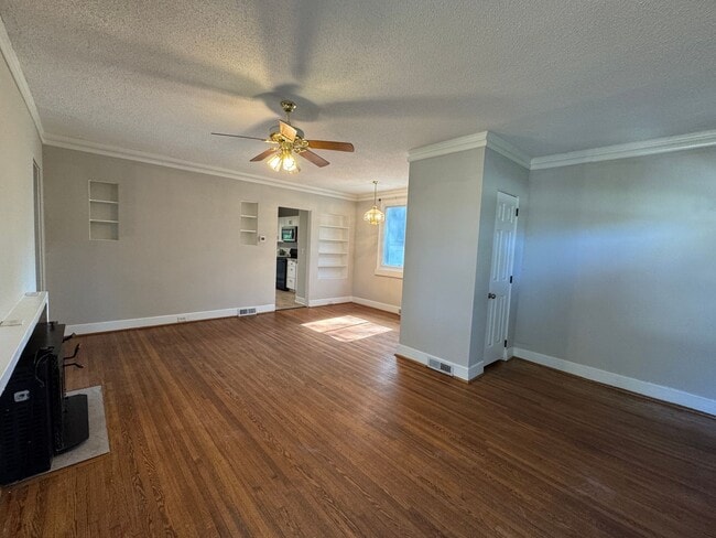 418 W Charlotte Ave in Mount Holly, NC - Building Photo - Building Photo