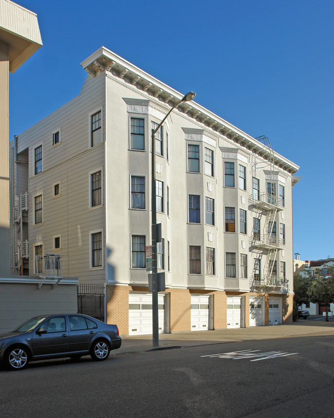 2 Alhambra St in San Francisco, CA - Building Photo - Building Photo