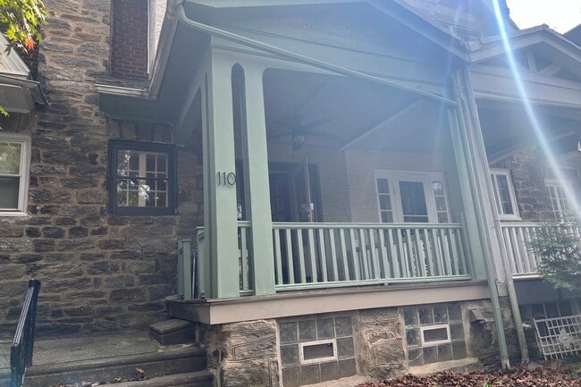 property at 110 E Roumfort Rd