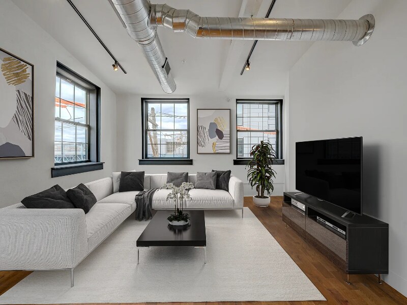 1851 N Howard St in Philadelphia, PA - Building Photo
