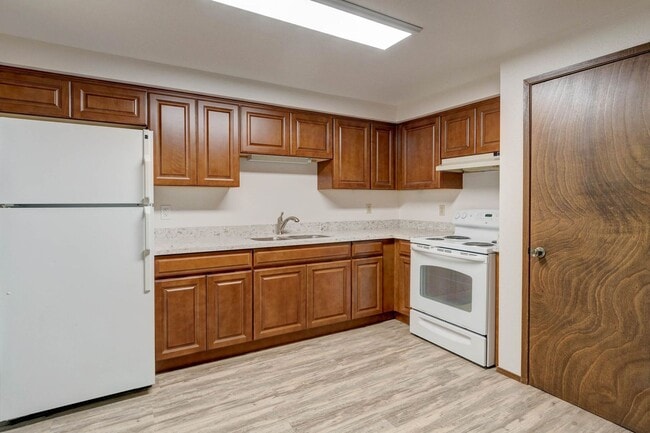 property at 325 NE Kettle St