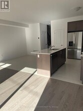 913 Douro St in Stratford, ON - Building Photo - Building Photo