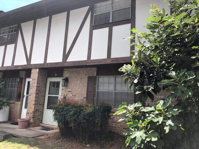 2956 N Dekalb Dr-Unit -B in Atlanta, GA - Building Photo - Building Photo