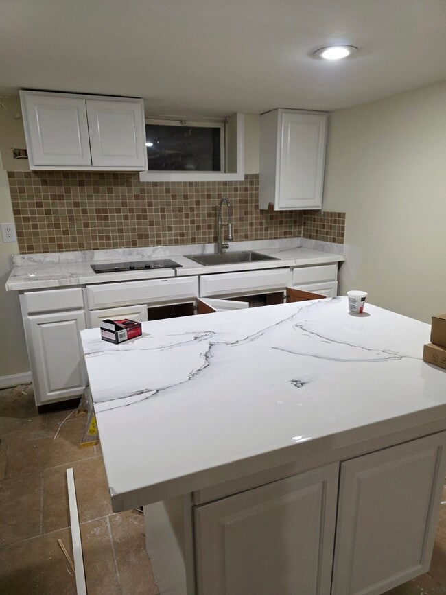 265 New York Ave, Unit 2 in Providence, RI - Building Photo - Building Photo