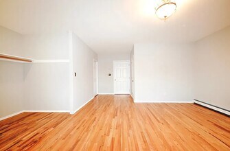 1856 E 13th St in Brooklyn, NY - Building Photo - Building Photo