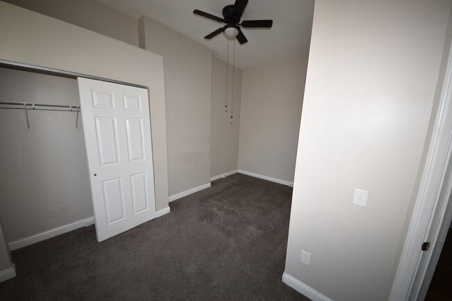 742 Columbia St in Newport, KY - Foto de edificio - Building Photo