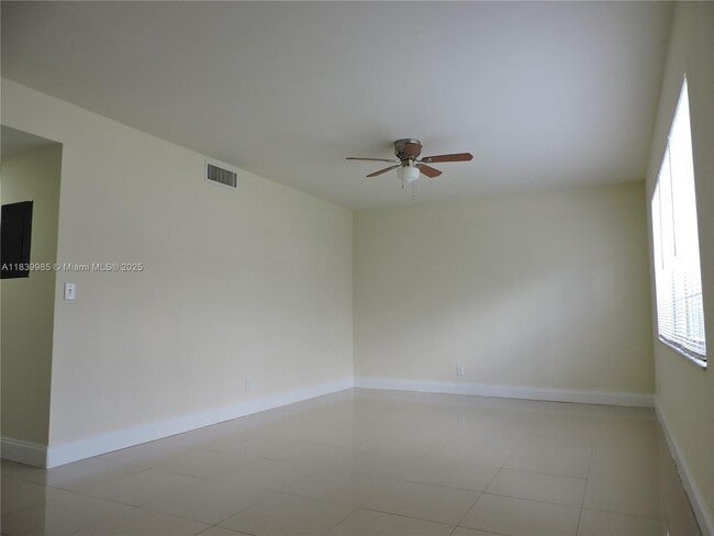 1864 SW 81st Terrace in Davie, FL - Building Photo - Building Photo