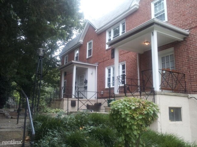 7314 Devon St in Philadelphia, PA - Foto de edificio - Building Photo