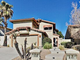 4508 E Monte Way in Phoenix, AZ - Building Photo