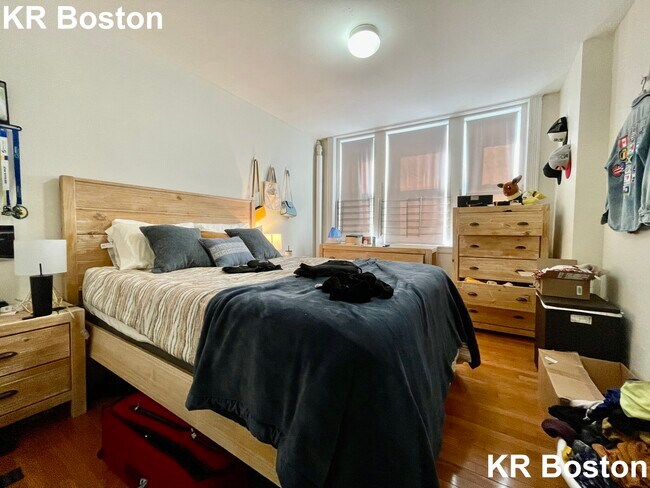 1657 Commonwealth Ave in Boston, MA - Building Photo - Building Photo