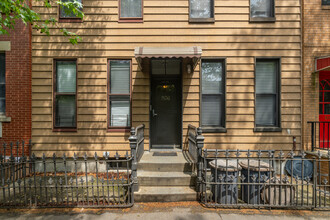 936 Lorimer St in Brooklyn, NY - Building Photo - Building Photo