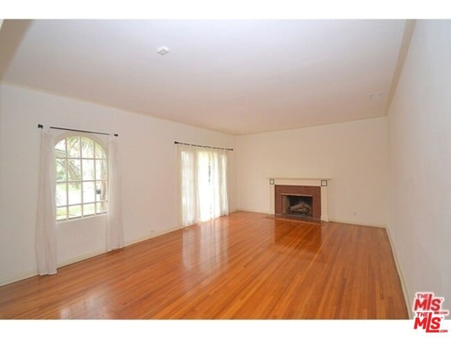 429 S Orange Dr in Los Angeles, CA - Building Photo - Building Photo