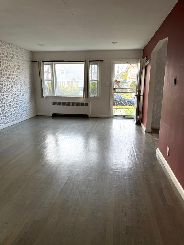 26 Frazier St in Hempstead, NY - Building Photo - Building Photo