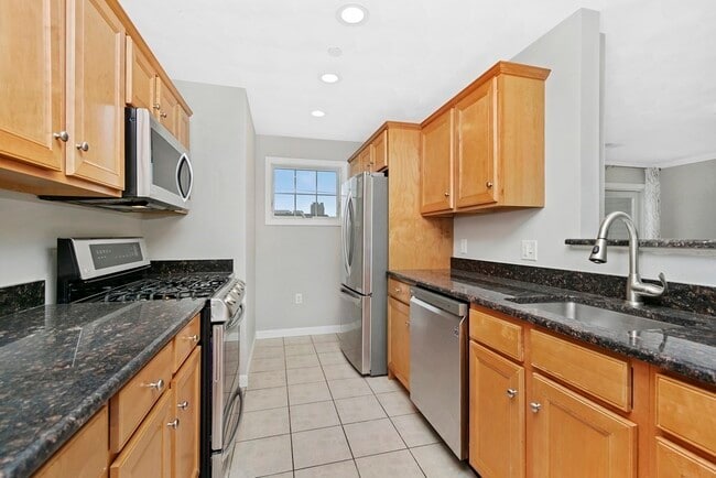 260 Main St in Malden, MA - Building Photo - Building Photo