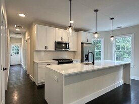 131 Grampian Way, Unit 2 in Boston, MA - Building Photo