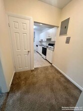 17 Green St, Unit B1 in Brookline, MA - Foto de edificio - Building Photo