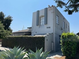 2001 Linda Rosa Ct in Pasadena, CA - Building Photo