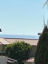 5726 La Jolla Blvd in San Diego, CA - Foto de edificio - Building Photo