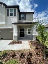 16679 Kingman Reef St in Wimauma, FL - Building Photo - Building Photo