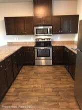 12600 NE 49th St in Vancouver, WA - Building Photo - Building Photo