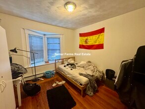 288 Boston Ave, Unit 3 in Medford, MA - Foto de edificio - Building Photo