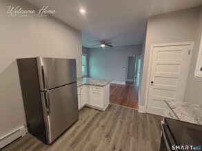 28 Prospect St in Vernon, CT - Building Photo - Building Photo