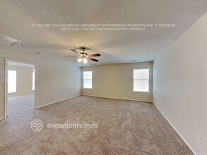 10404 Hideaway Trail in Fort Worth, TX - Building Photo - Building Photo