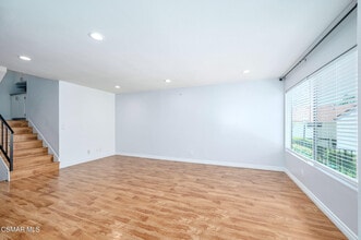 1372 Ramona Dr in Thousand Oaks, CA - Building Photo - Building Photo