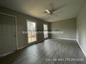 325 W Barbara Ln in Carrollton, GA - Building Photo - Building Photo