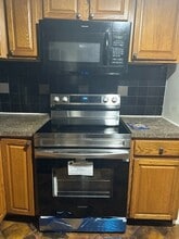624 Hyde Park Ave, Unit A6 in Boston, MA - Building Photo - Building Photo