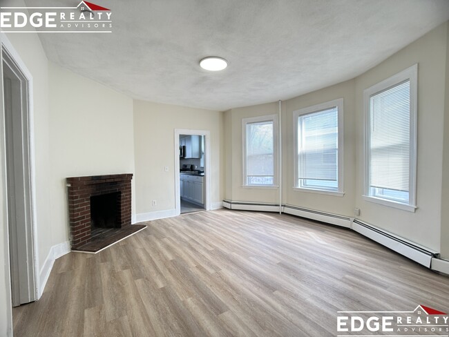 44 Mapleton St, Unit 2 in Boston, MA - Building Photo - Building Photo